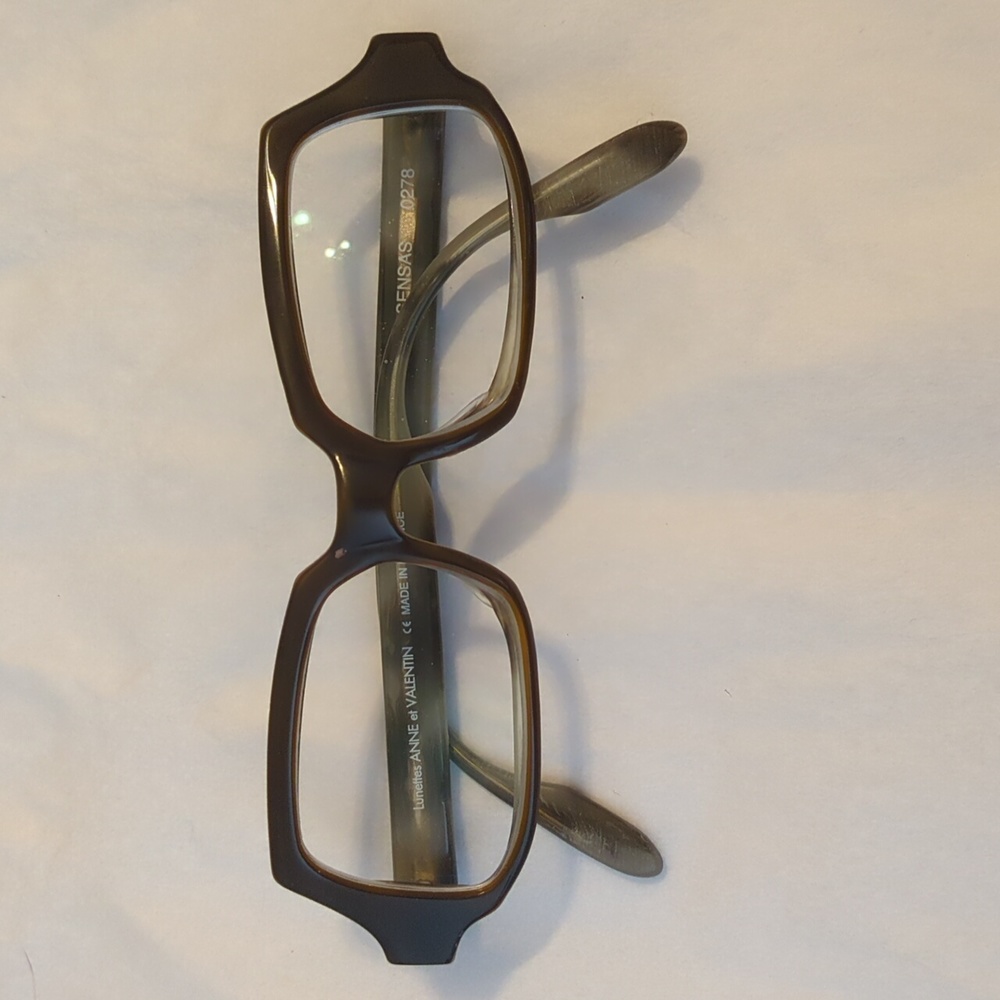 Anne Et Valentin Sensas Frame